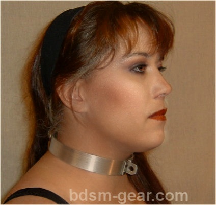 Metal bdsm bondage collar