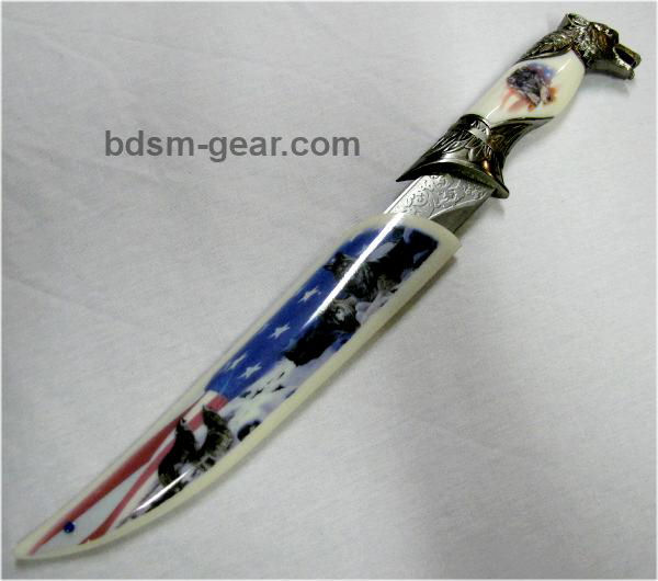 Patriotic Wolf Knife